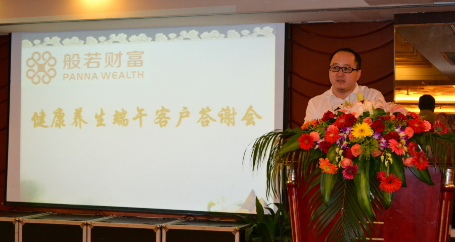 16880316185760511sZF.jpg 4444.JPG