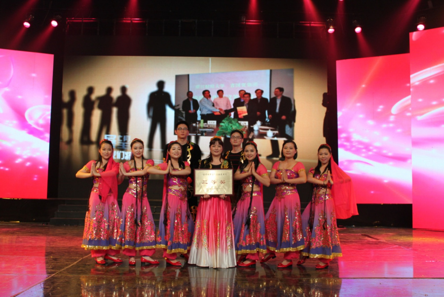 1688108318973951Imfu.jpg 2.jpg